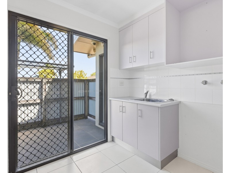 70 Victor Avenue, Glenella QLD 4740