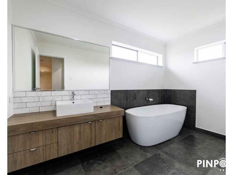 20 Jabiru Circuit, Rural View QLD 4740