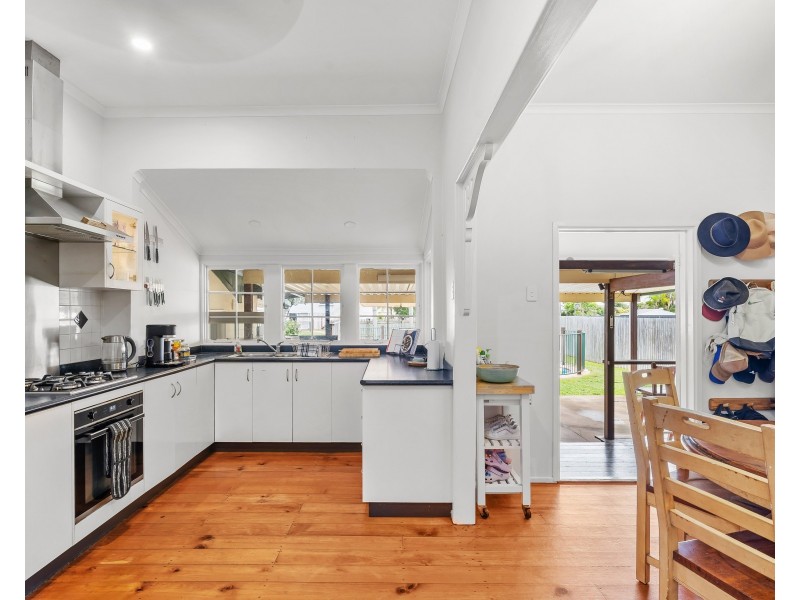 18 Beaton Street, West Mackay QLD 4740