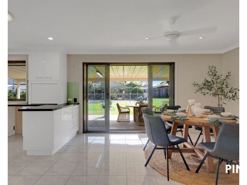 7 Sunset Beach Court, Shoal Point QLD 4750