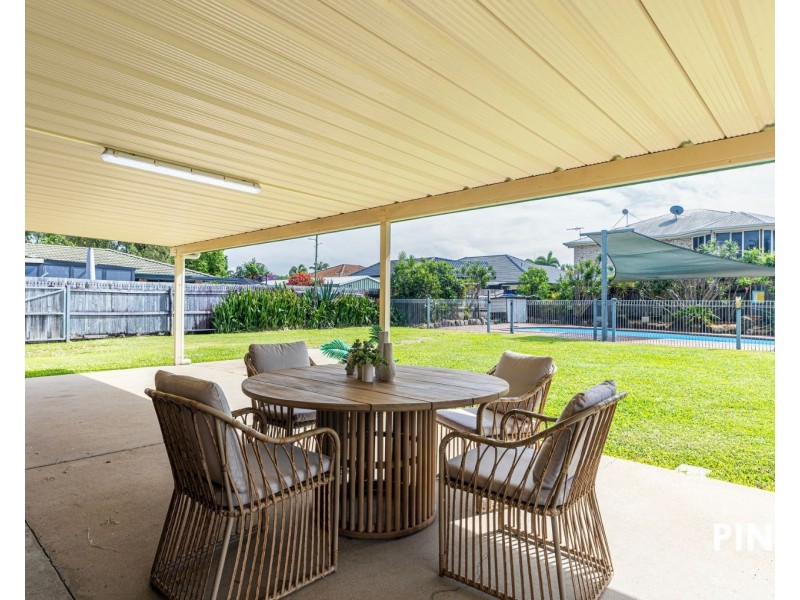 7 Sunset Beach Court, Shoal Point QLD 4750