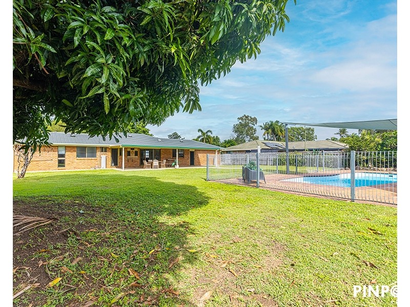 7 Sunset Beach Court, Shoal Point QLD 4750