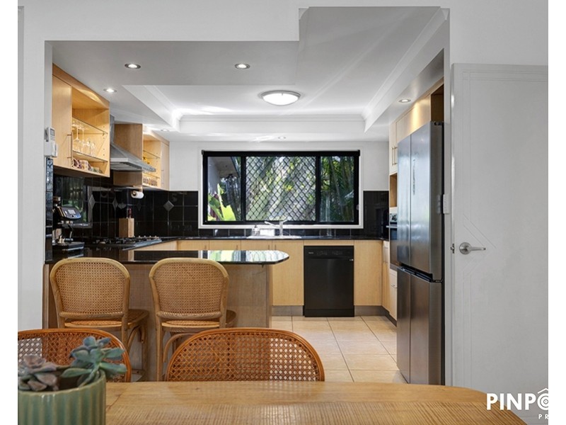 4 Seaspray Close, Shoal Point QLD 4750