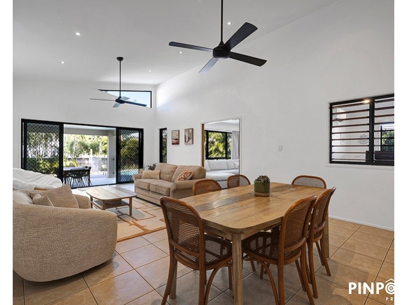 4 Seaspray Close, Shoal Point QLD 4750