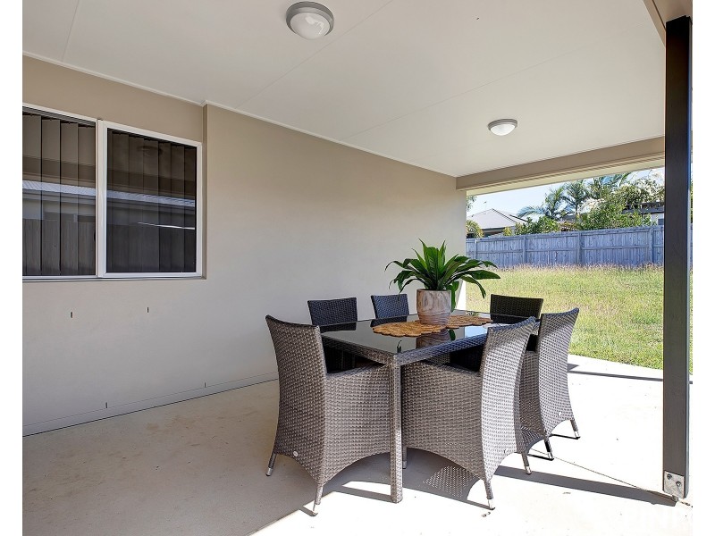 5 Majesty Street, Rural View QLD 4740