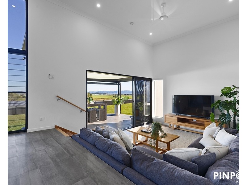 37 Stellajean Crescent, Alligator Creek QLD 4740