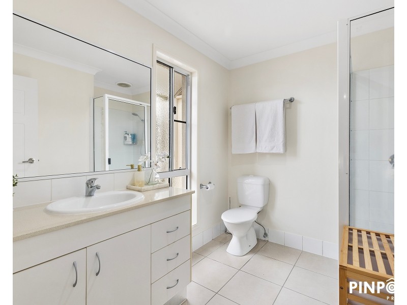 52 Coogee Terrace, Blacks Beach QLD 4740