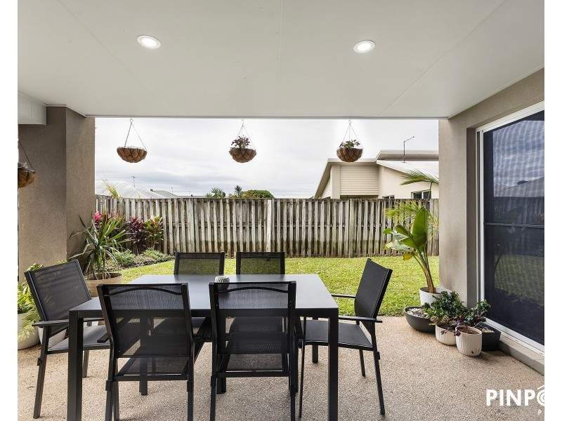 52 Coogee Terrace, Blacks Beach QLD 4740
