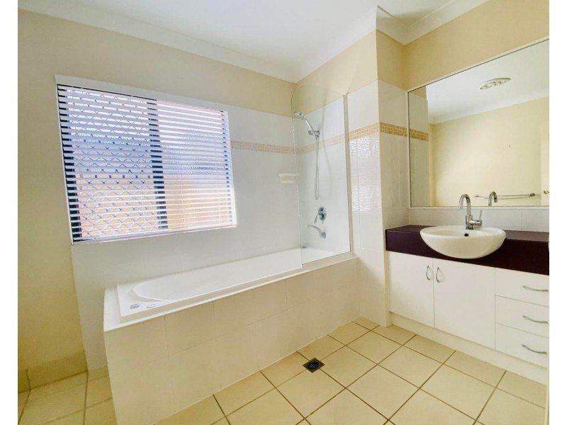 46 Wheeler Drive, Glenella QLD 4740