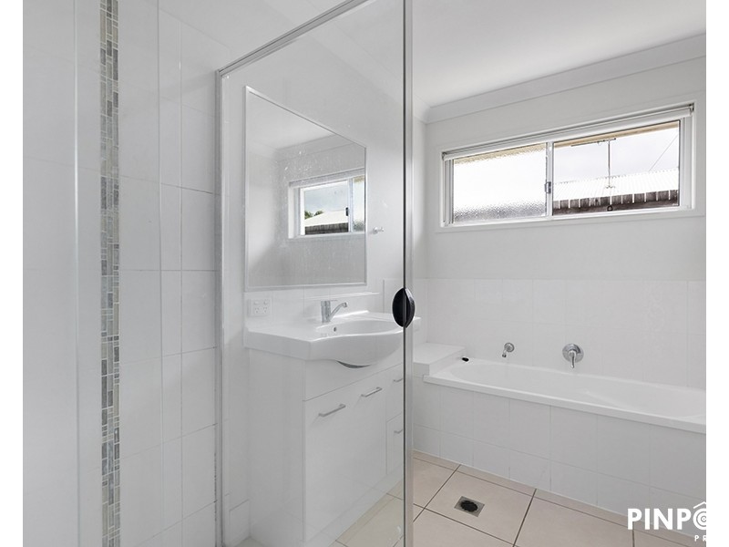 16 Cordia Street, Rural View QLD 4740