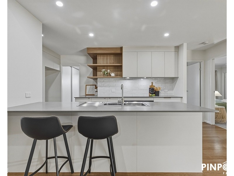 27 Palmetto Crescent, Rural View QLD 4740