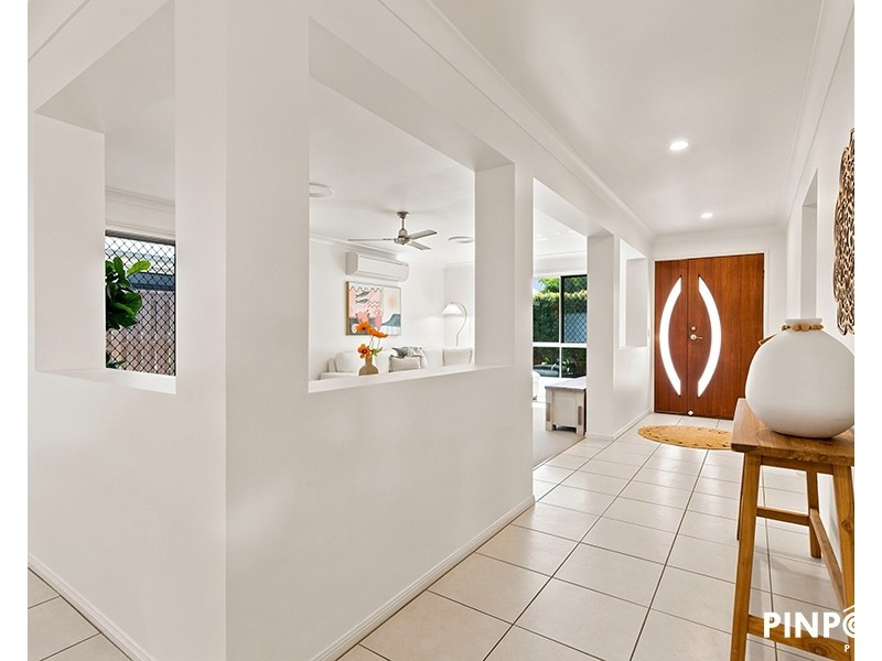 8 Narrabeen Street, Blacks Beach QLD 4740
