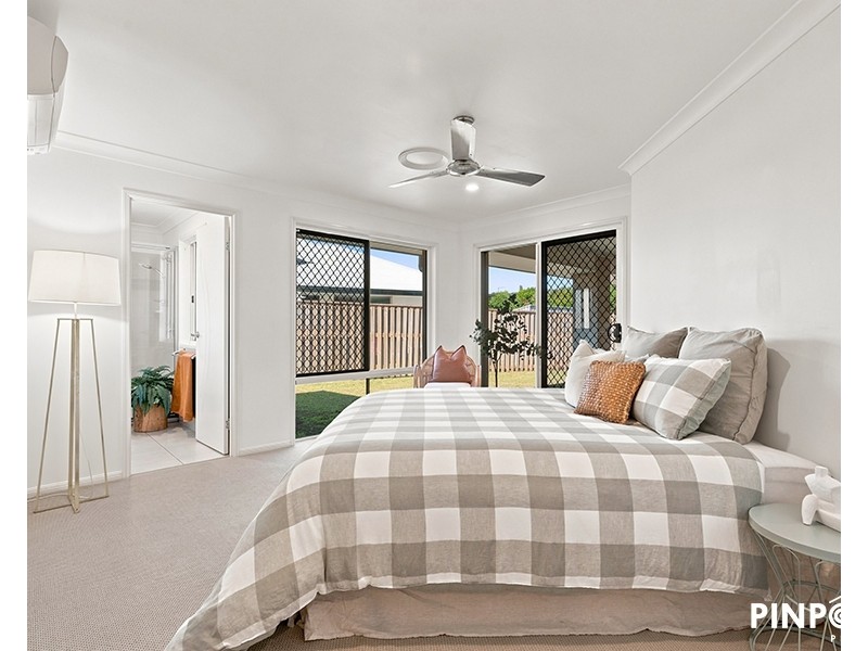8 Narrabeen Street, Blacks Beach QLD 4740
