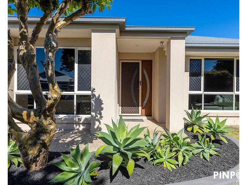 8 Narrabeen Street, Blacks Beach QLD 4740