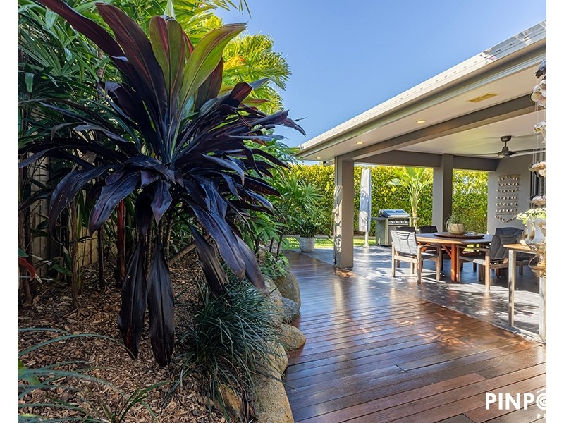 13 Mcalary Drive, Blacks Beach QLD 4740