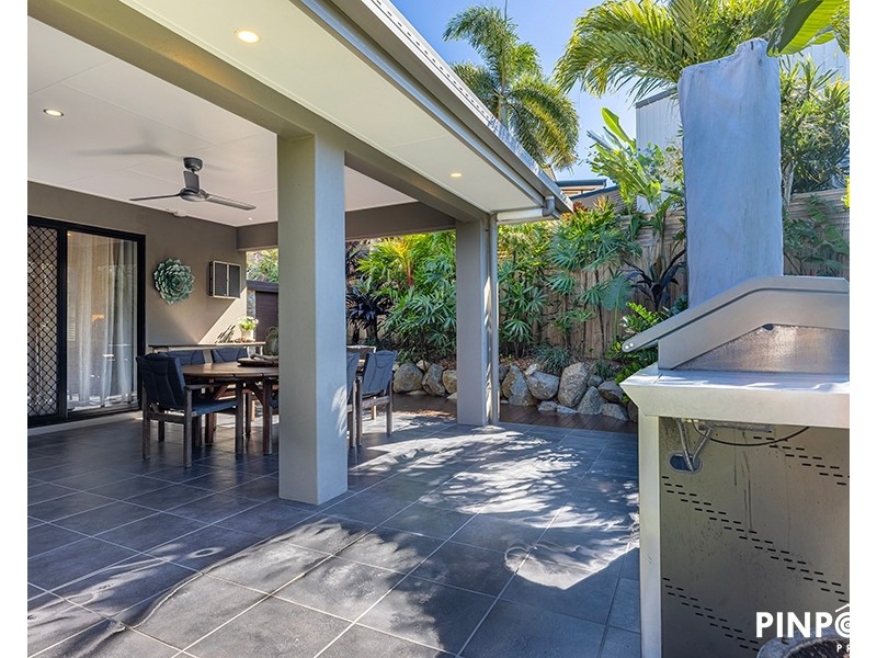 13 Mcalary Drive, Blacks Beach QLD 4740