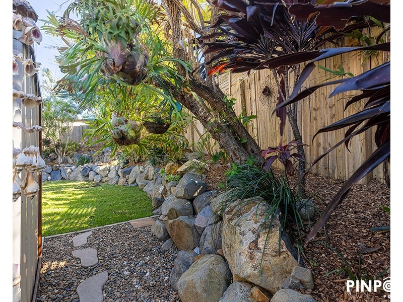 13 Mcalary Drive, Blacks Beach QLD 4740