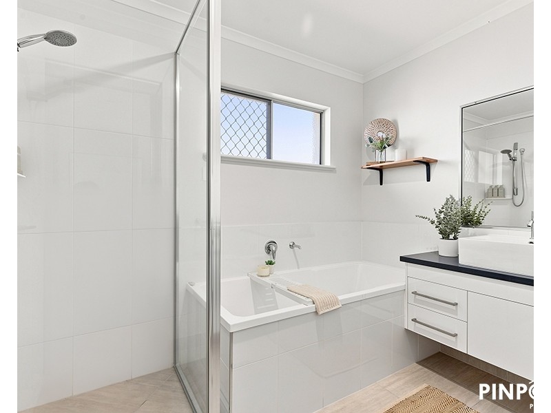 25 Mod Crescent, Beaconsfield QLD 4740
