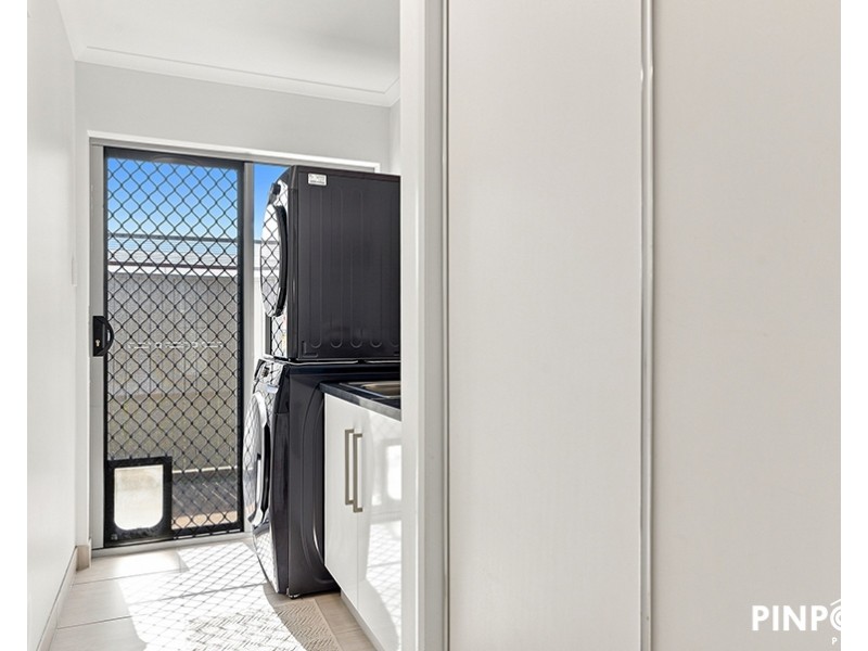 25 Mod Crescent, Beaconsfield QLD 4740