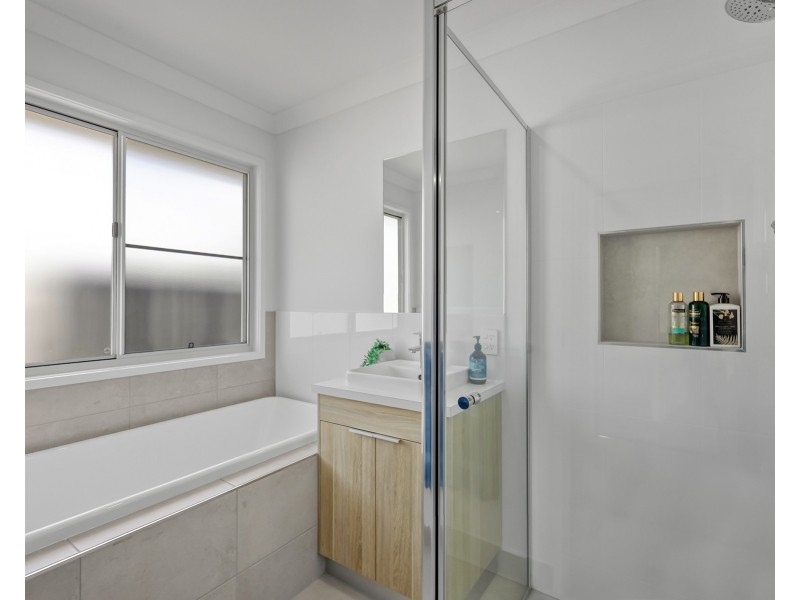 31 Palmetto Crescent, Rural View QLD 4740