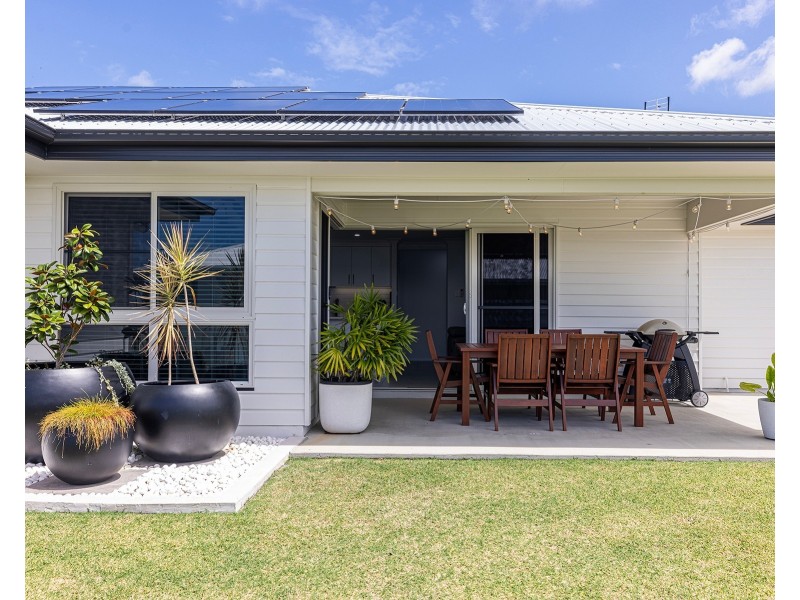 31 Palmetto Crescent, Rural View QLD 4740