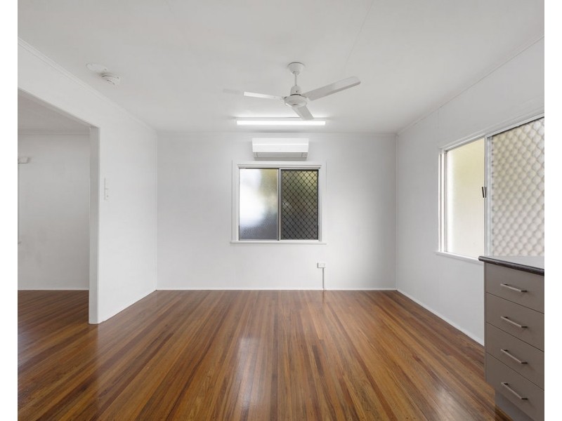 19 Barton Street, West Mackay QLD 4740