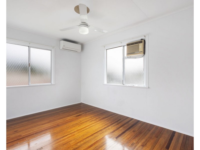 19 Barton Street, West Mackay QLD 4740