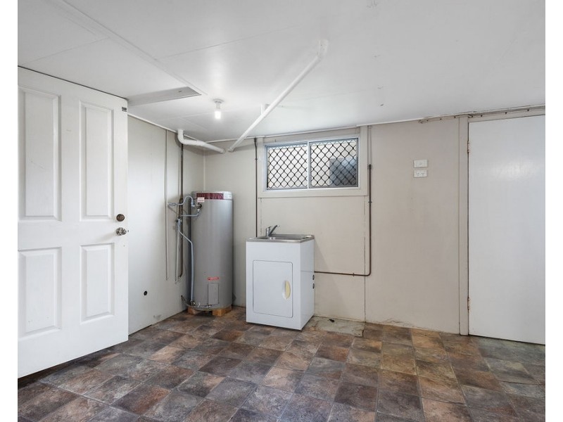 19 Barton Street, West Mackay QLD 4740