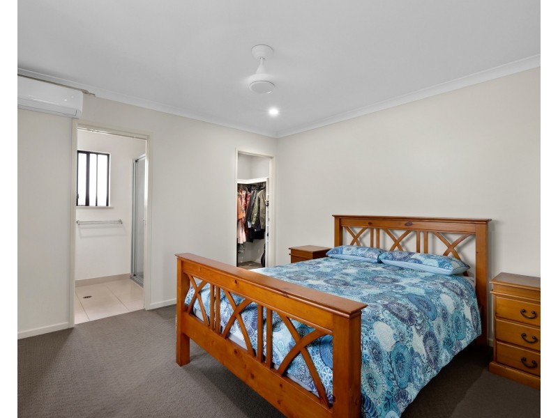32 Hangan Street, Bucasia QLD 4750