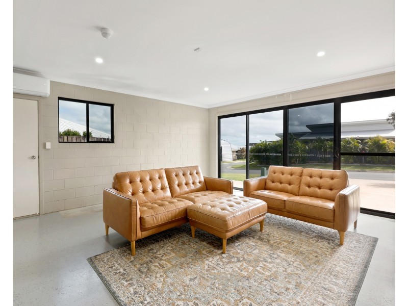 32 Hangan Street, Bucasia QLD 4750