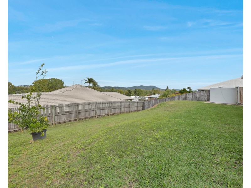 32 Hangan Street, Bucasia QLD 4750