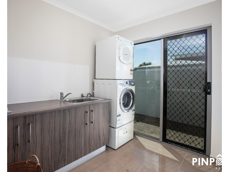 9 Surrey Court, Ooralea QLD 4740