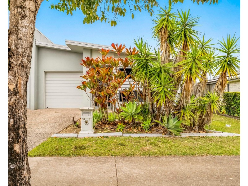 2/39 Eileen Street, Walkerston QLD 4751