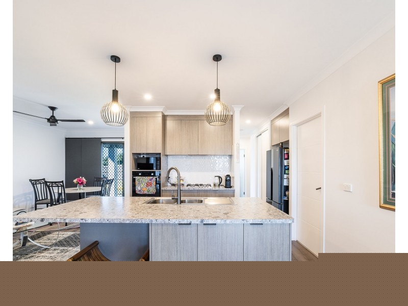 40 Somerset Drive, Andergrove QLD 4740