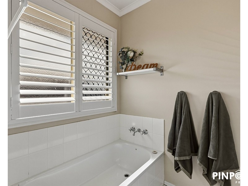 15 Emperor Drive, Andergrove QLD 4740