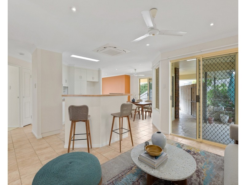 27 Kirkconell Street, Beaconsfield QLD 4740
