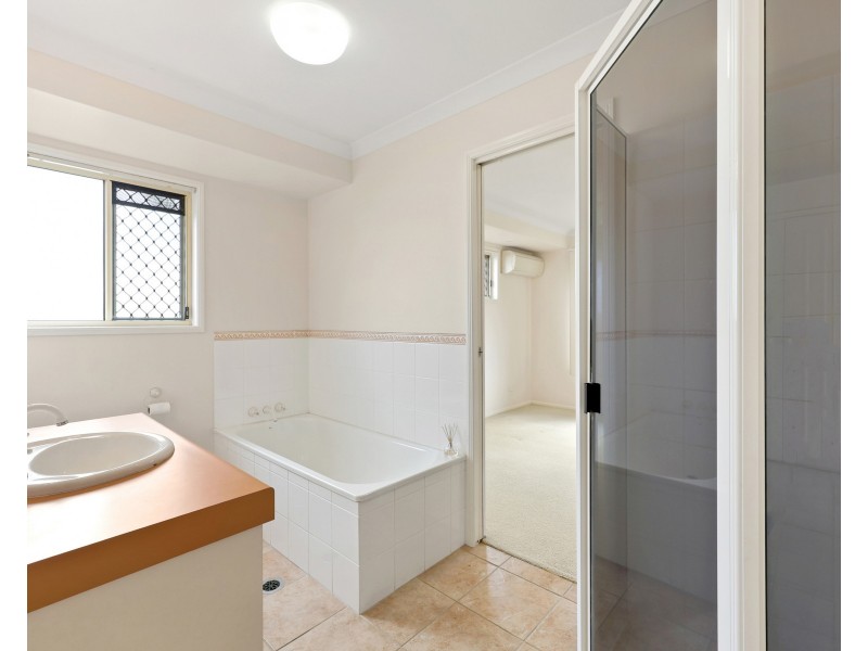 27 Kirkconell Street, Beaconsfield QLD 4740