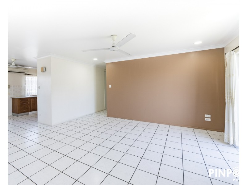 2/211 Evan Street, South Mackay QLD 4740