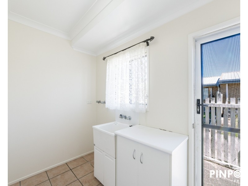 2/211 Evan Street, South Mackay QLD 4740