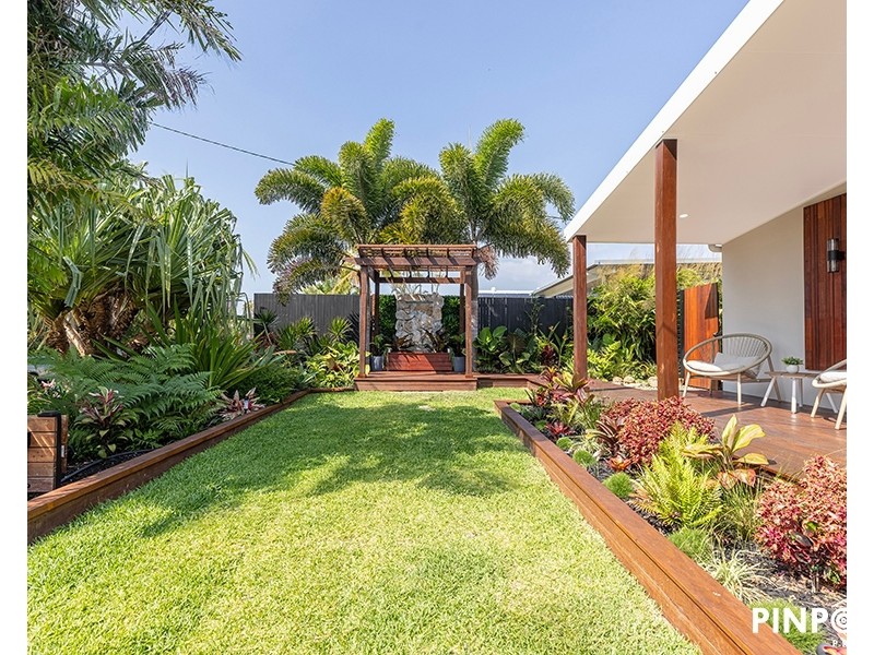 18 Coral Drive, Blacks Beach QLD 4740