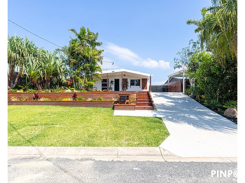 18 Coral Drive, Blacks Beach QLD 4740