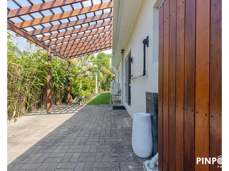 18 Coral Drive, Blacks Beach QLD 4740
