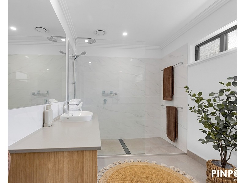 20 Retreat Way, Shoal Point QLD 4750