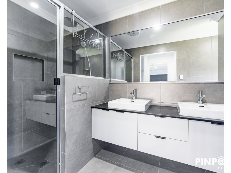 7 Devereux Street, Rural View QLD 4740