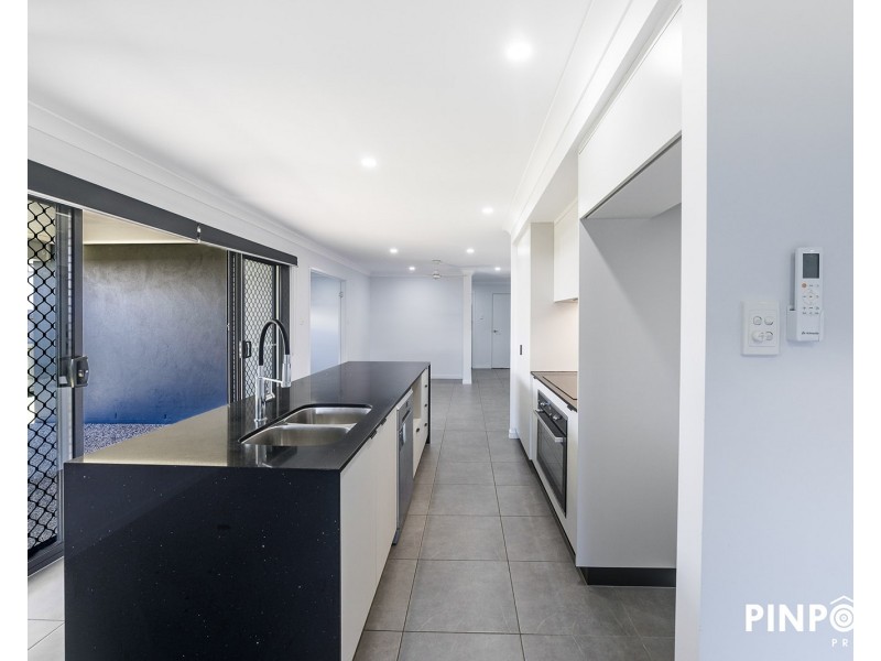 7 Devereux Street, Rural View QLD 4740