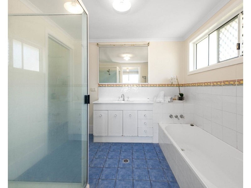 24 Hucker Street, Mackay QLD 4740