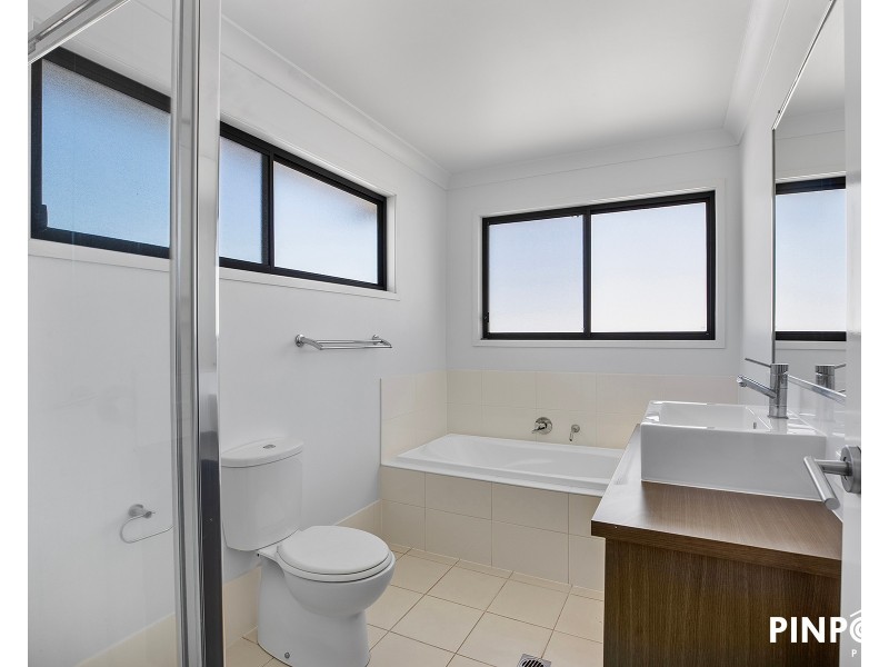 70 Montgomery Street, Rural View QLD 4740