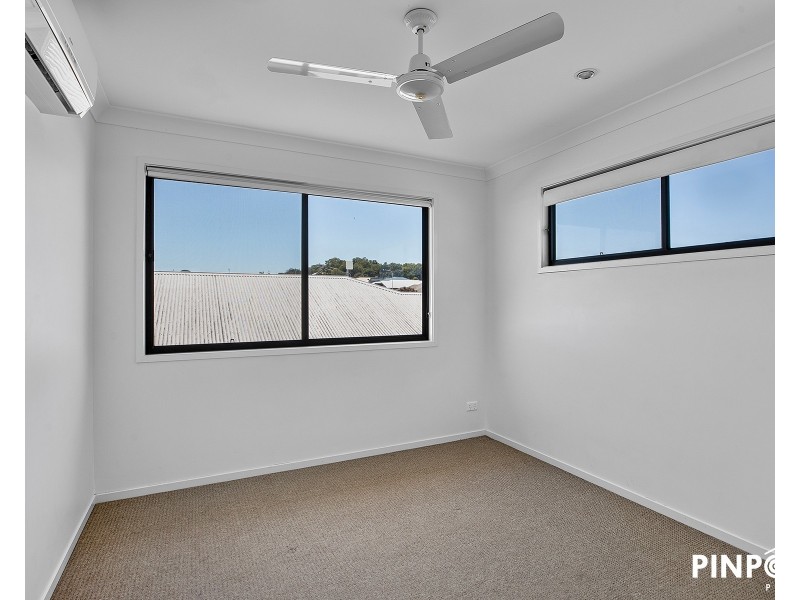 70 Montgomery Street, Rural View QLD 4740