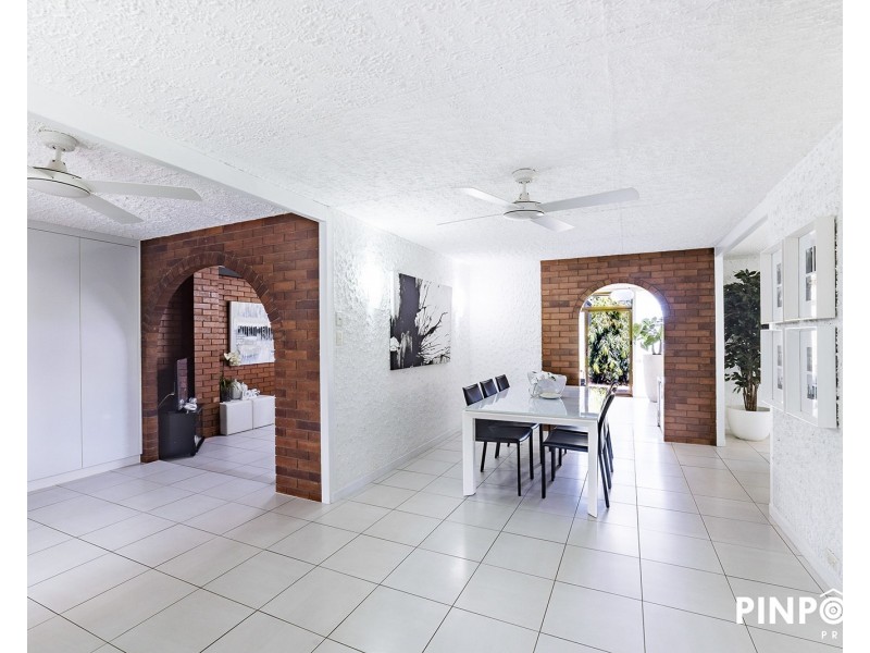 6 Bernborough Avenue, Ooralea QLD 4740