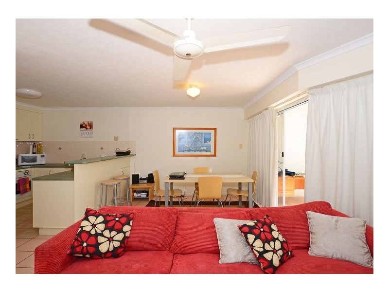 16/407 Esplanade, Torquay QLD 4655